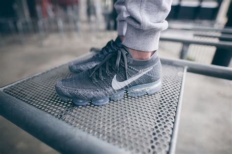 nike air vapormax schwarz grau meliert foot locker|nike vapormax foot locker.